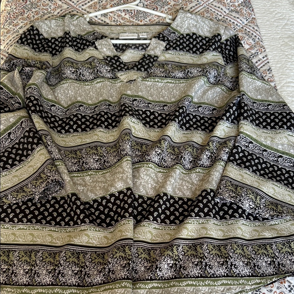 Kim Rogers Black and Green Patterned Blouse